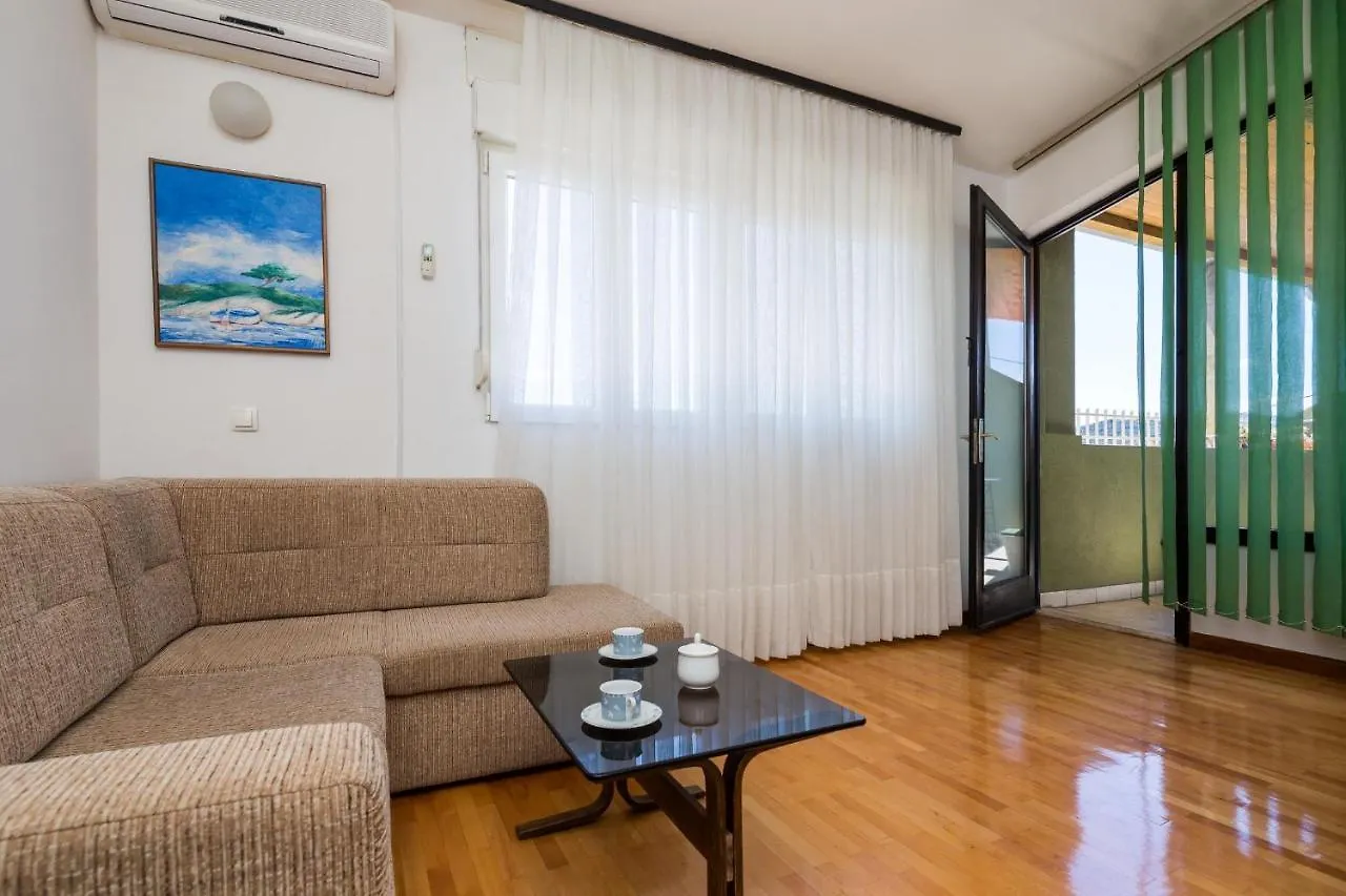 Big 80 M2 Apt With Balcony In The Heart Of Σπλιτ Διαμέρισμα