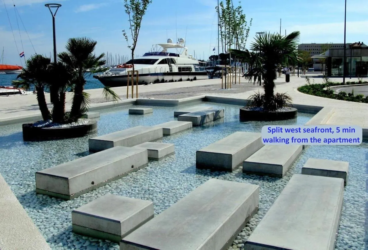 Big 80 M2 Apt With Balcony In The Heart Of Σπλιτ Διαμέρισμα