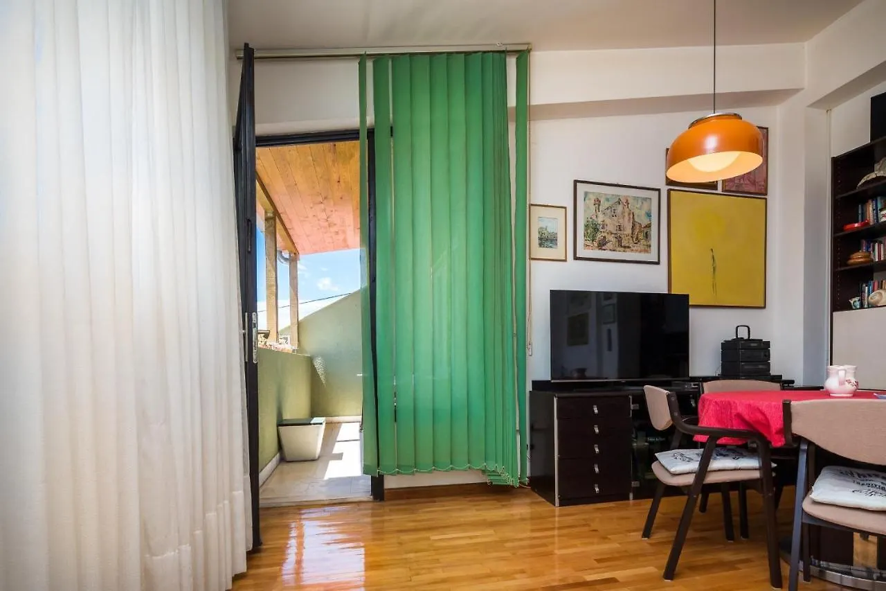 Big 80 M2 Apt With Balcony In The Heart Of Split Croatia