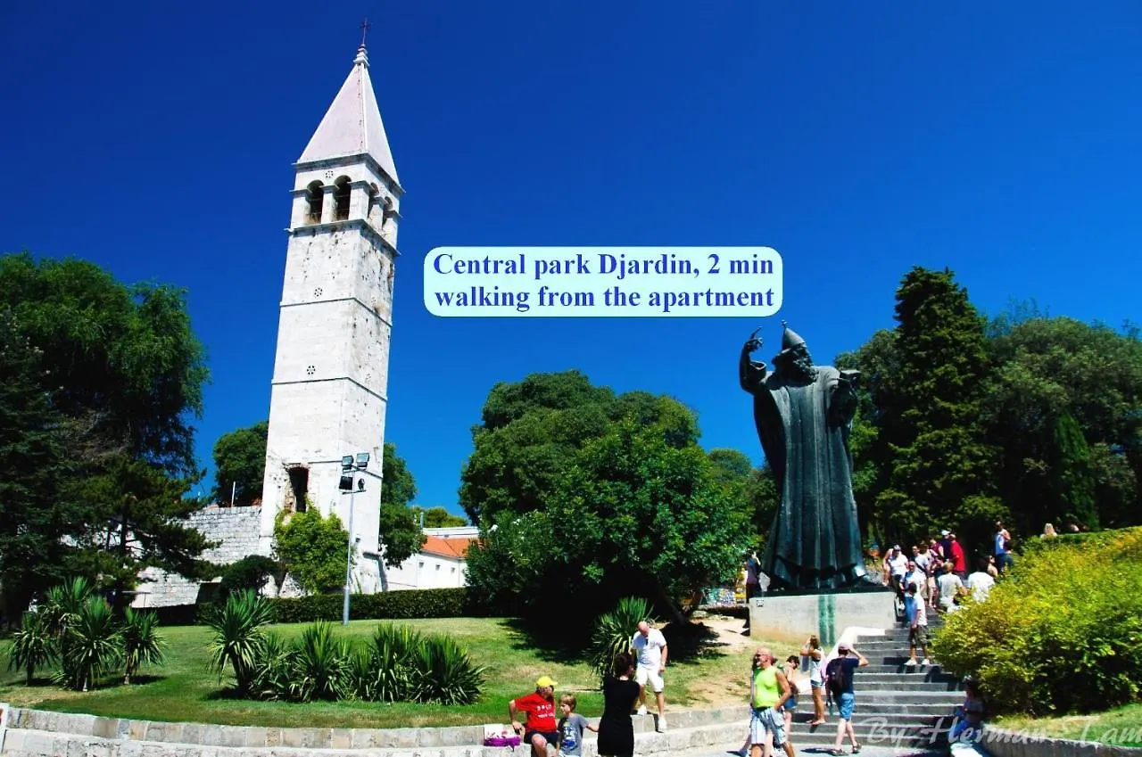 Big 80 M2 Apt With Balcony In The Heart Of Split Apartment