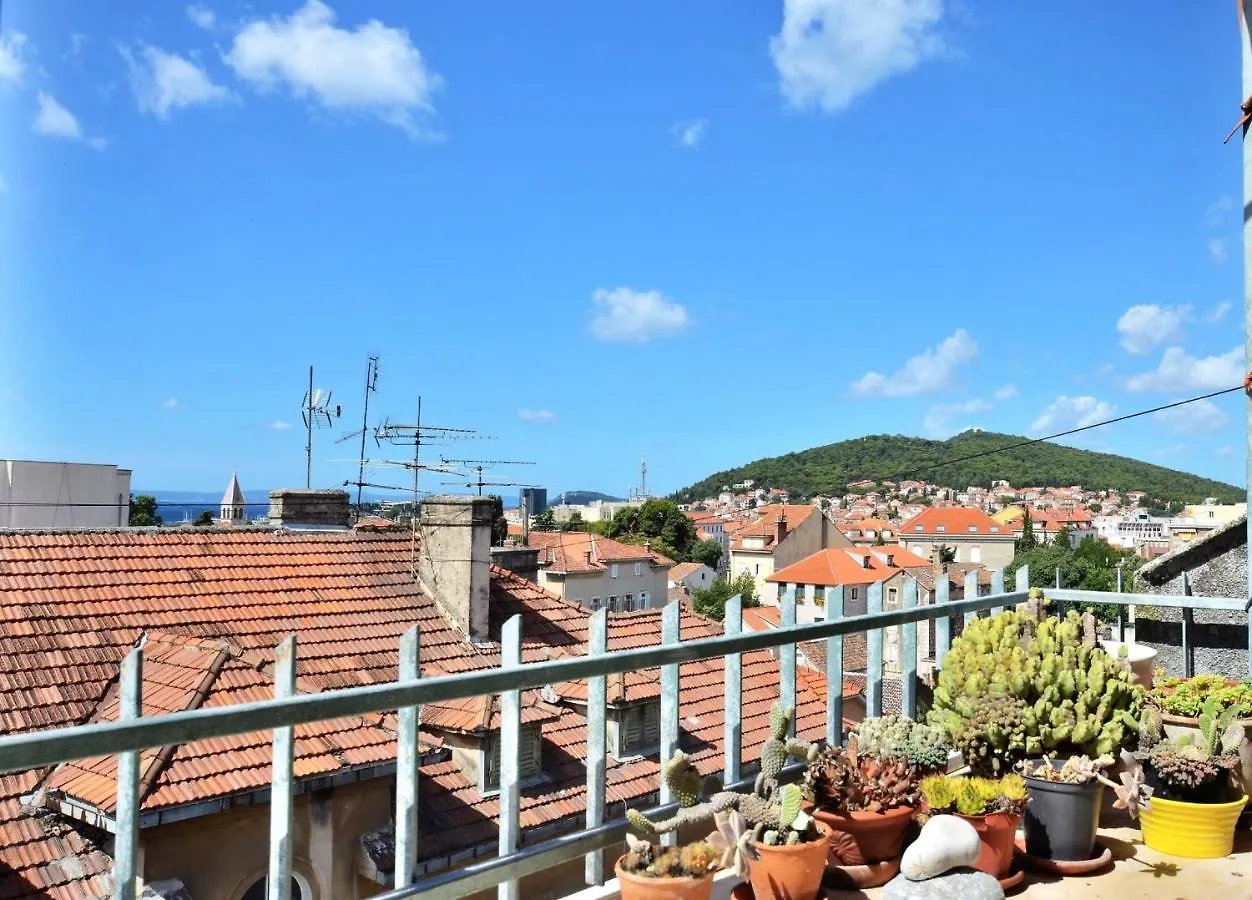 Big 80 M2 Apt With Balcony In The Heart Of Spalato 0*,  Croazia