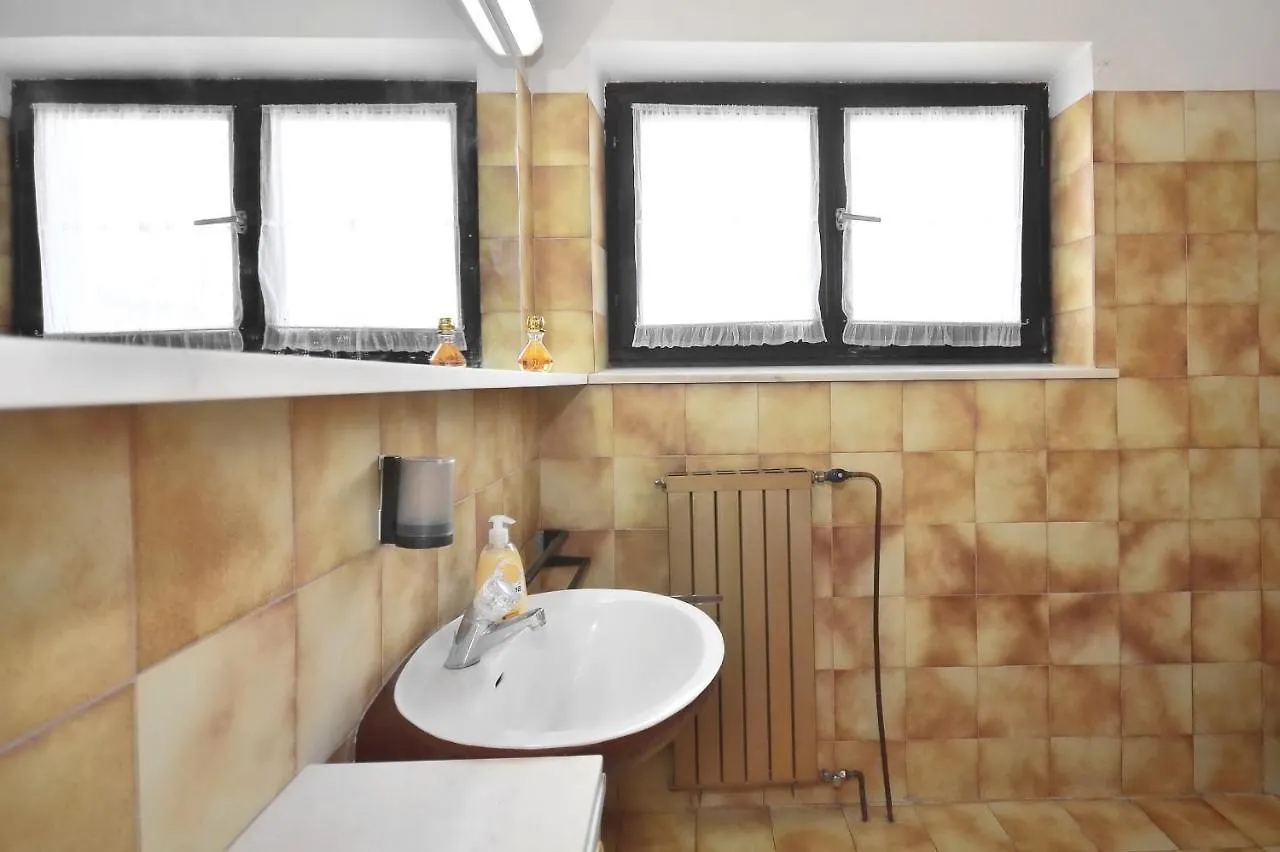 Big 80 M2 Apt With Balcony In The Heart Of Spalato