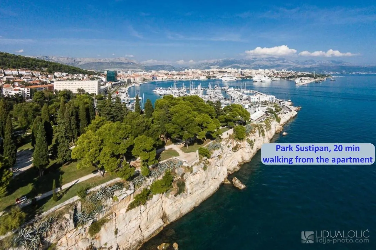 Big 80 M2 Apt With Balcony In The Heart Of Spalato 0*,